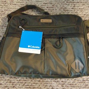 New Columbia Expedition Ridge Green Messenger Diaper Bag Toddler Kids Travel
